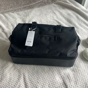 Beis Weekender Bag - Black - never used